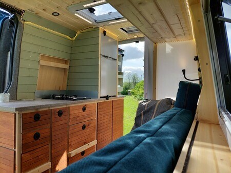 Individueller Camper Barry, autark und (35493403) Campanda.com
