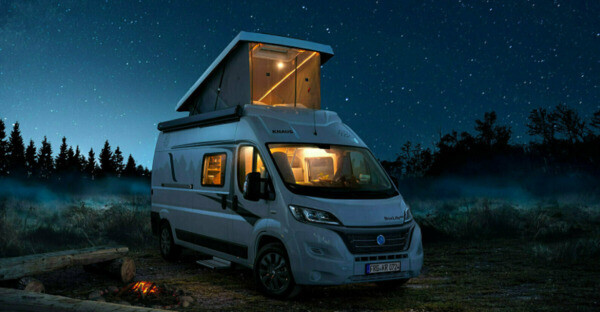 Camper mit Auffstelldach für 4 (11665678) Campanda.com