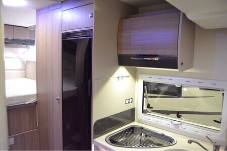 Camper semintegrale Challenger GENESIS F (09548746) Campanda.de