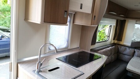 Bürstner Averso Plus 440 TK (69851244) Campanda.de