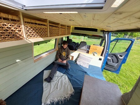 Individueller Camper Barry, autark und (35493403) Campanda.com